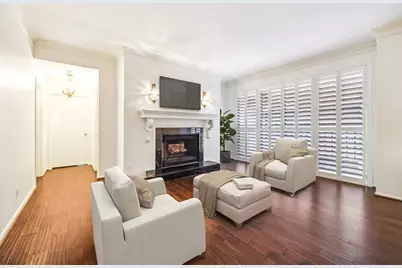 9333 Memorial Drive #301, Houston, TX 77024 - Photo 27