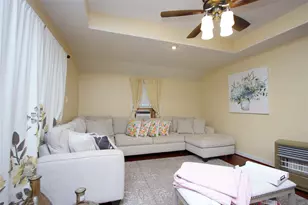 4604 Octavia St, Houston, TX 77026 - Photo 5