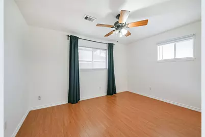 9713 Caffrey Street, Houston, TX 77075 - Photo 17
