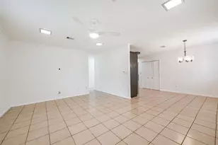9713 Caffrey St, Houston, TX 77075 - Photo 7