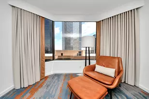 1300 Lamar St, Houston, TX 77010 - Photo 37