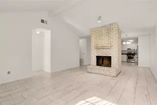 5437 Ridge Wind Ln, Houston, TX 77053 - Photo 5