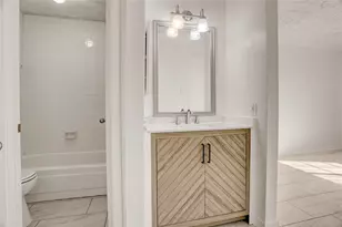 5437 Ridge Wind Ln, Houston, TX 77053 - Photo 9