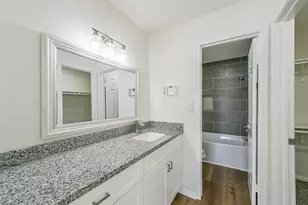 736 Country Pl Dr, Houston, TX 77079 - Photo 15