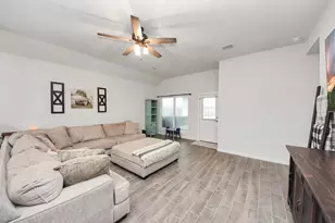 11206 Youngquist Dr, Baytown, TX 77535 - Photo 15