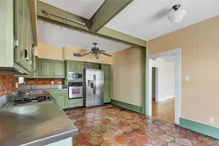 1316 Hyde Park Blvd, Houston, TX 77006 - Photo 11