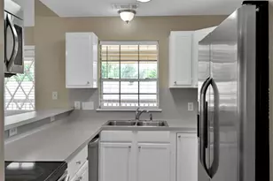 1141 Lovett St, Tomball, TX 77375 - Photo 11