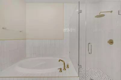 1002 Shepherd Oaks Drive, Houston, TX 77018 - Photo 29