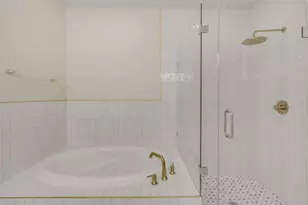 1002 Shepherd Oaks Dr, Houston, TX 77018 - Photo 29