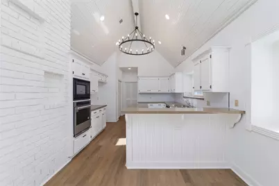 6306 Castle Lane Drive, Houston, TX 77066 - Photo 7