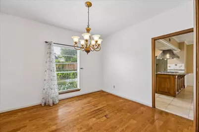 13115 Holston Hills Drive, Houston, TX 77069 - Photo 5