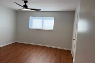 10328 Longmont Dr, Houston, TX 77042 - Photo 23