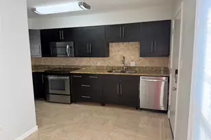 10328 Longmont Dr, Houston, TX 77042 - Photo 7