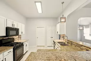 303 Burris Park Dr, Spring, TX 77373 - Photo 13