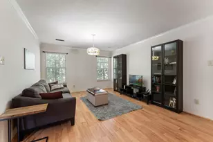 81 S Hidden View Cir, The Woodlands, TX 77381 - Photo 11
