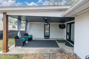 712 Clarence St, Tomball, TX 77375 - Photo 35