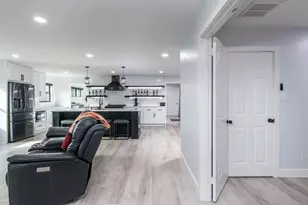 712 Clarence St, Tomball, TX 77375 - Photo 15