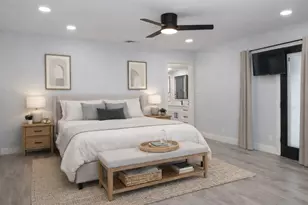 712 Clarence St, Tomball, TX 77375 - Photo 19