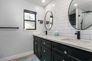 712 Clarence St, Tomball, TX 77375 - Photo 25