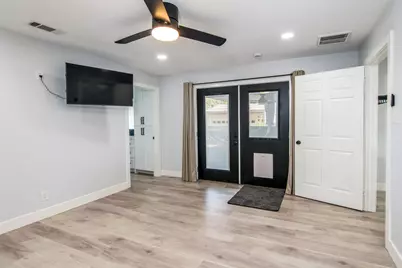 712 Clarence Street, Tomball, TX 77375 - Photo 9