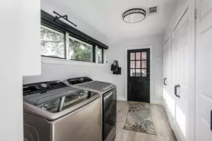 712 Clarence St, Tomball, TX 77375 - Photo 9