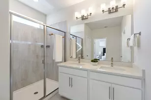 3235 Longleaf Meadows Dr, Houston, TX 77063 - Photo 13