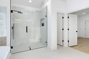 607 Marshall St, Houston, TX 77006 - Photo 27