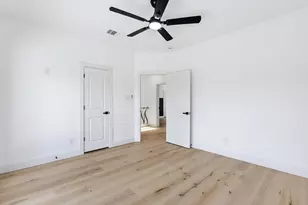 607 Marshall St, Houston, TX 77006 - Photo 27