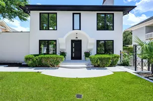 607 Marshall St, Houston, TX 77006 - Photo 1