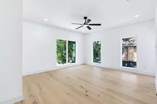 607 Marshall St, Houston, TX 77006 - Photo 17