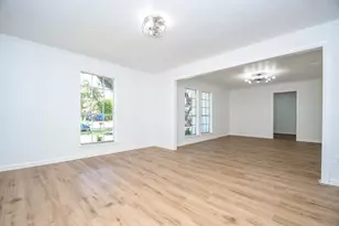 7703 Braesridge Ct, Houston, TX 77071 - Photo 5