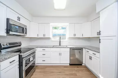 7703 Braesridge Court, Houston, TX 77071 - Photo 9