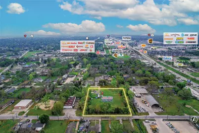 747 W Rittenhouse Road, Houston, TX 77091 - Photo 1