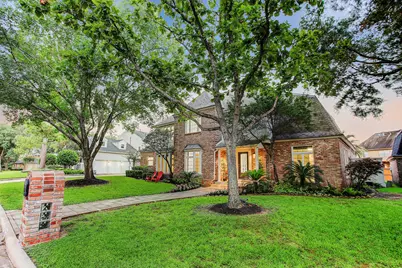 15807 Fleetwood Oaks Drive, Houston, TX 77079 - Photo 3