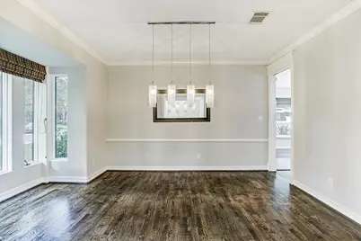 15807 Fleetwood Oaks Drive, Houston, TX 77079 - Photo 9