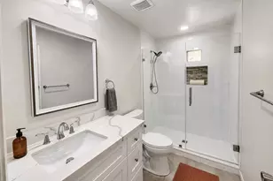 6010 Ridgeway Dr, Houston, TX 77033 - Photo 7