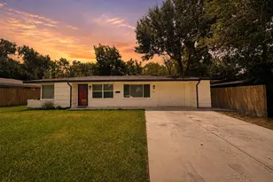 6010 Ridgeway Dr, Houston, TX 77033 - Photo 1