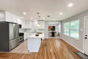 6010 Ridgeway Dr, Houston, TX 77033 - Photo 5