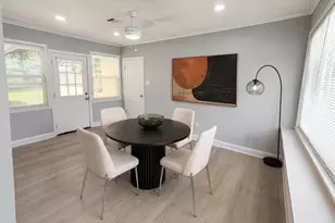 6010 Ridgeway Dr, Houston, TX 77033 - Photo 3