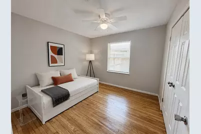 6010 Ridgeway Drive, Houston, TX 77033 - Photo 7