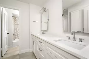 10830 Burgoyne Rd, Houston, TX 77042 - Photo 31