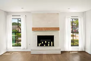 10830 Burgoyne Rd, Houston, TX 77042 - Photo 21