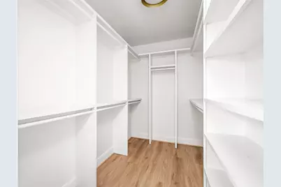 10830 Burgoyne Road, Houston, TX 77042 - Photo 27