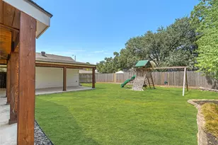 10830 Burgoyne Rd, Houston, TX 77042 - Photo 33