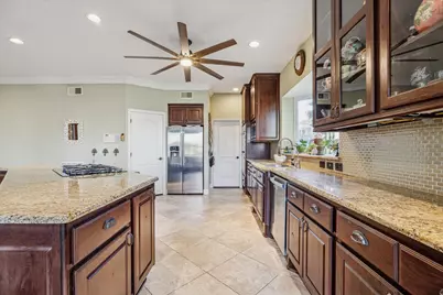 5 Harbor Lane, Kemah, TX 77565 - Photo 15