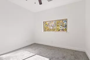 8046 Chateau St, Houston, TX 77028 - Photo 25