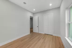 2348 Delafield St, Houston, TX 77023 - Photo 21