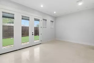 406 Fenn St, Houston, TX 77018 - Photo 11