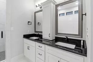 406 Fenn St, Houston, TX 77018 - Photo 9