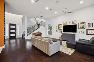 5201 Linden St, Bellaire, TX 77401 - Photo 13